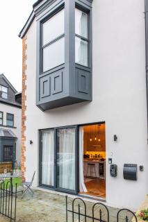 Cohost Partners Charming 2BR in Cardiff with Parking - Cardiff - 5