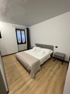 I Bastioni Rooms - Peschiera del Garda - 3
