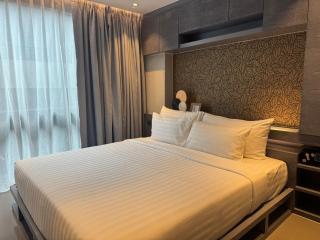 C182 Kamala 1BR Stay Near Beach & Attractions - 4