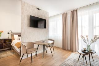 The Rose Garden Budapest Apartments - Budapest - 1
