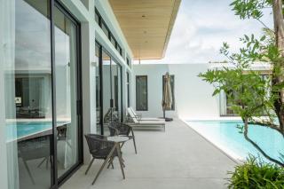 Mouana Breeze Mai Khao 4-bedroom Pool Villa 9925 - Mai Khao Beach - 2