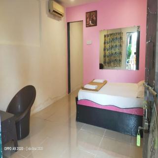 Hotel Mumbai Garden Resort - 9