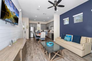 Pineapple Dream Cottage With Private Hot Tub Near Disney With Margaritaville Resort Island H2O Access - 8000Sb - Orlando - 4