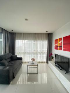The Gallery Condominium M - 3