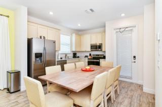 Luxurious Cottage Near Disney With Margaritaville Resort Island H2O Access - 8000Dr - Orlando - 3