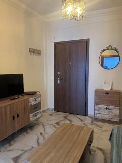 Cozy City Center Apartment - 1