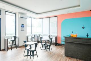 Sans Hotel Rajawali Surabaya by RedDoorz - 9