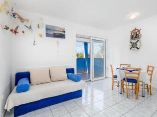 Inviting Apartment near Mala Mandra Beach - 8
