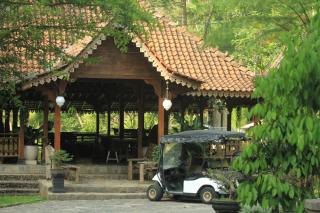 Villa Couple by Santosa Stable Resort - 1