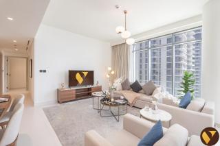 Vogue Marina Vista - Spacious Two Bedroom Apartment in Dubai Harbour, Private Beach Access, Balcony and Stunning Marina Views - 0