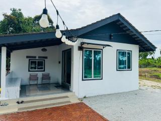 Rumah Hayden - River View, 2BR, Wifi, Netflix - Kuala Terengganu - 9