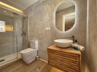 WintowinRentals Goleta Suites 2C - Málaga - 3