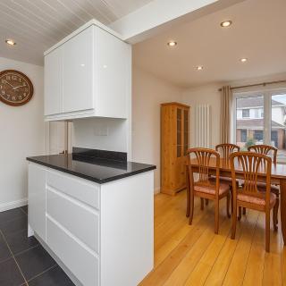 Edinburgh Gateway-Spacious 3-Bed Home in Livingston - - 3