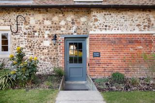 Bailiffs Cottage - Colchester - 9