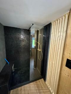 Appartement ambiance chalet avec vidéo-projecteur - Morez - 7