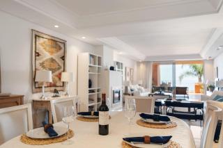 Exclusive Beachfront Apartment in Marbella Panoramic Views & Direct Beach - Marbella - 1