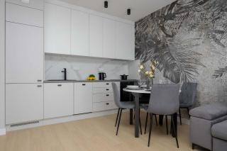 Elegant Apartment Ludwiki Warszawa with Parking & Air Conditioning by Noclegi Renters - Warschau - 4
