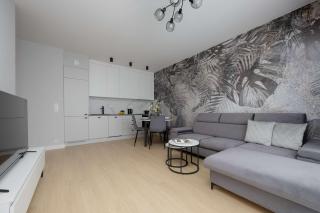 Elegant Apartment Ludwiki Warszawa with Parking & Air Conditioning by Noclegi Renters - Warschau - 2