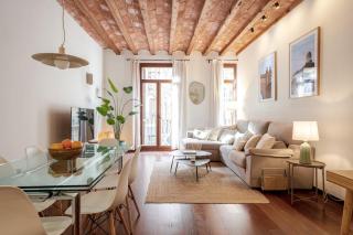 NEW Charming & Cozy Gem Central Location - Barcellona - 0