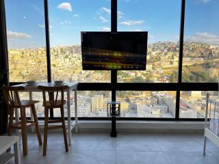 Modern Studio Apartment Near Downtown, breathtaking view! - Amman - 9