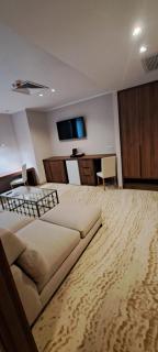 Embassy Romana - - 4
