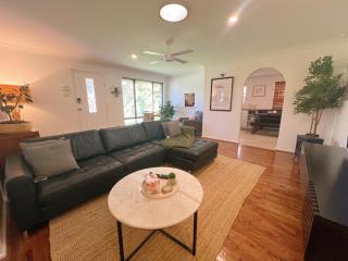 Humble & Homely - Rockingham - 9