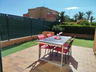 Proche Plage et commerces pour ce T2 en RDC avec jardin privatif-4NMA7 - Saint-Cyprien - 0