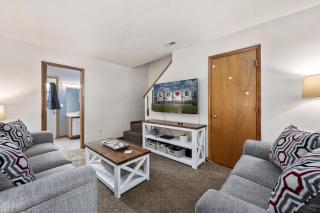 Fishhook Hideaway - 7