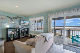Lighthouse Pointe - 1