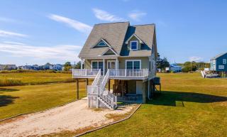 The Baywatch Bungalow - 9