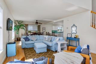 The Baywatch Bungalow - 2