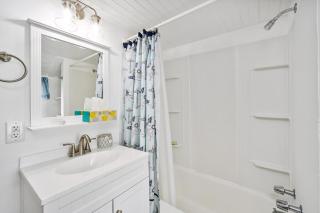 The Robinson Family Beach House - 3