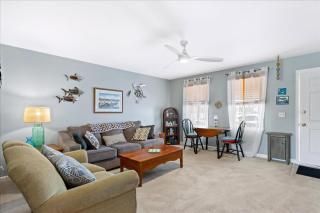 The Mermaid Lounge - Birch Town - 6