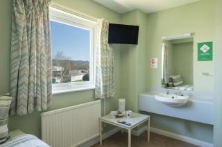 Hunters Lodge - Cheltenham - 8