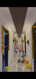 STAR Hotel - - 4