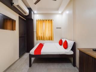 Hotel O MA Chidambaram Stadium Formerly Sarvanas Park - Chennai - 3