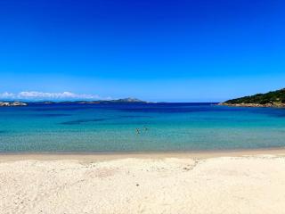 222 Seafront Apartment with Beach Access in Baja Sardinia - by Coral Property - Baja Sardinia - 4