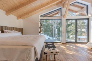Luxury chalet with panoramic views, sauna, hot tub & cinema - Grächen - 9