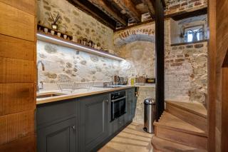 Toll Barn, St Osyth Priory - 5