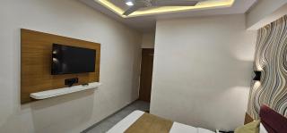Hotel Lee Grand - Ahmedabad - 7