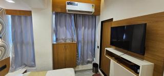 Hotel Lee Grand - Ahmedabad - 4