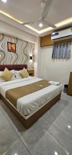 Hotel Lee Grand - Ahmedabad - 0