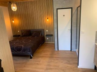 Gîte NATURISTE Le Jardin Des Hirondelles - Blanzaguet-Saint-Cybard - 2