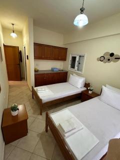 Nevi Rooms - Sarandë - 5