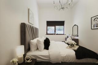 Hayy Luxury Retreat At The Lodge - Bradford - 5