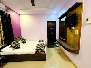 HOTEL Sai Bala Ji Residency ! Near Shri Sai Baba Temple Shirdi - Free Wi-fi And Parking Facilities- Best Budget Hotel In Shirdi - Shirdi - 6