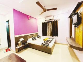 HOTEL Sai Bala Ji Residency ! Near Shri Sai Baba Temple Shirdi - Free Wi-fi And Parking Facilities- Best Budget Hotel In Shirdi - Shirdi - 3