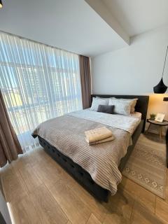 RentNow Cozy Central Apartment Lev Tolstoi 43b with Balcony - Chişinău - 9
