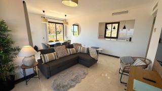 Tranquil Hideaway with Sun-Drenched Ample Terrace - Málaga - 3