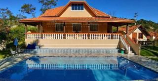 Chalés Villa Pinhal - Hidromassagem dupla, lareira e café da manhã - 12 km do centro - 1